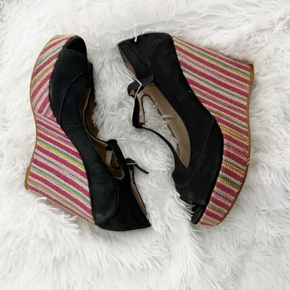 WITTNER | Multi Color Black Rainbow T-Strap Peep Toe Wedge Heels | Size 9, 40 - Picture 1 of 9